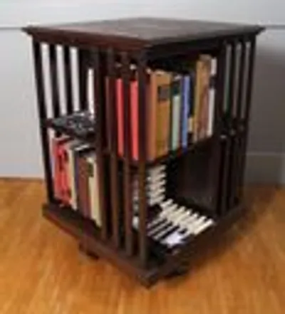 Boekenmolen in eik thumbnail 1