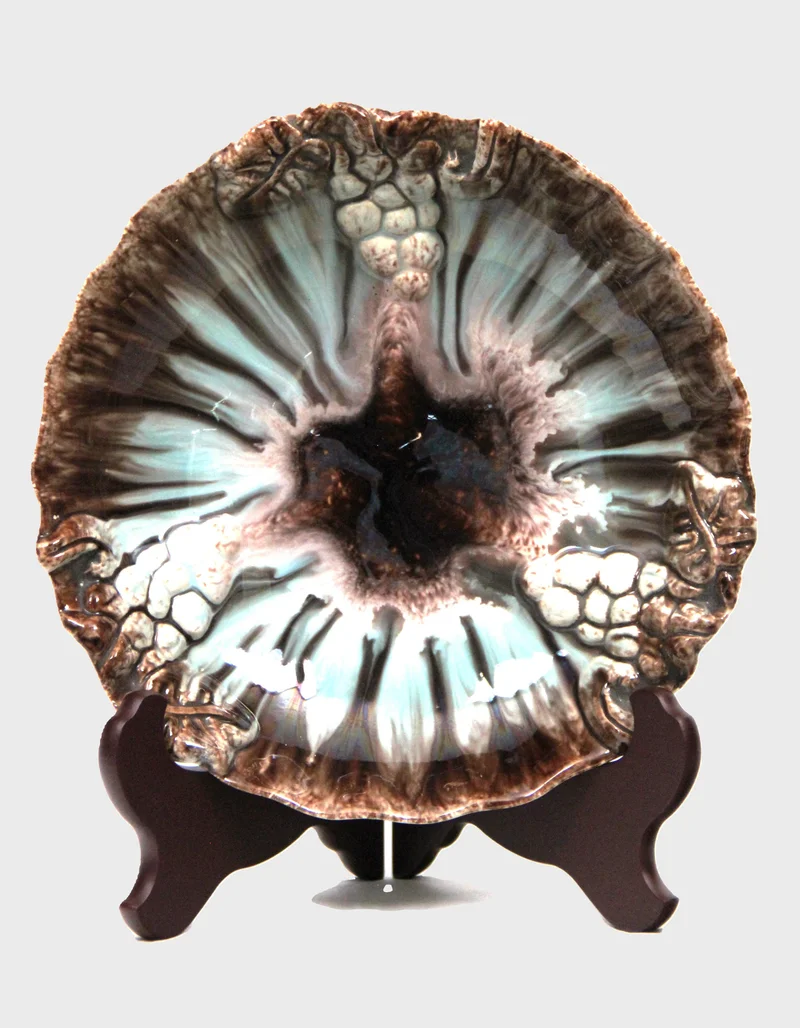 Bord west germany - Porselein › Borden - Diep bord met 25cm diameter.
Niet gemerkt, enkel genummerd.
West Germany ware
1960-1970

€