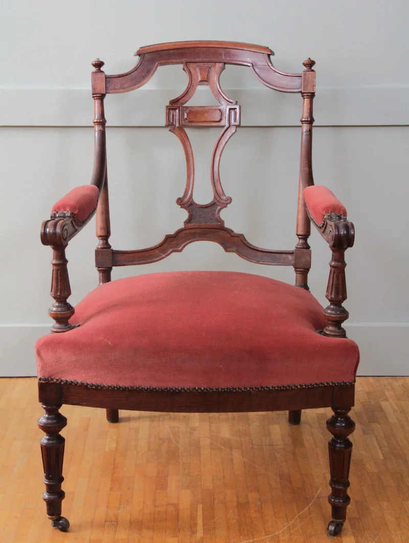 Edwardian armzetel - Meubel › Zitmeubels - Edwardian armzetel met open rug, in mahoniehout.
55cm diep, 60cm breed.
Ca 1930

€