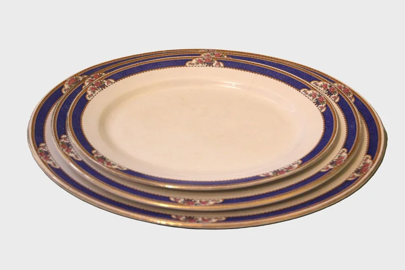 Edwardian set van dienschotels - Porselein › Schalen - Gemerkt: Wedgwood & Co; Imperial Porselan (Astor)
41 x 31cm grootste schotel
Ca 1900-1930