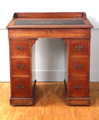 Georgean kneehole writingdesk