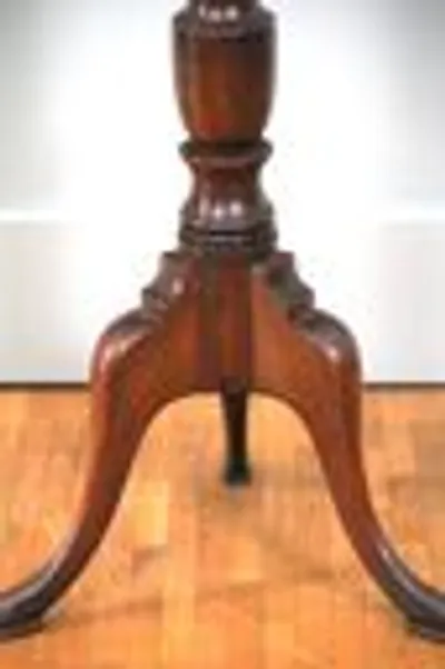 Georgean staander thumbnail 2