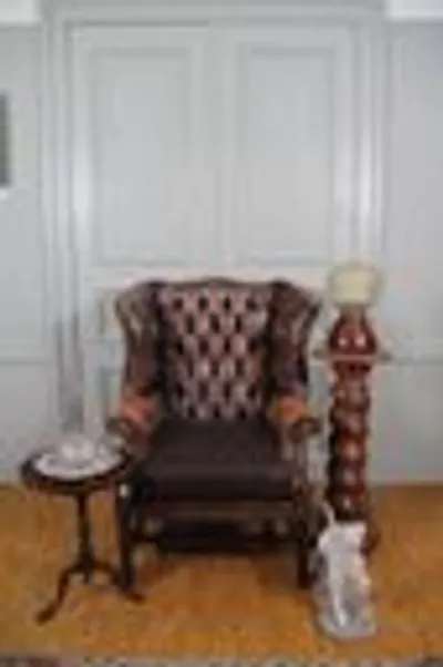 Georgean stijl wing chair thumbnail 4