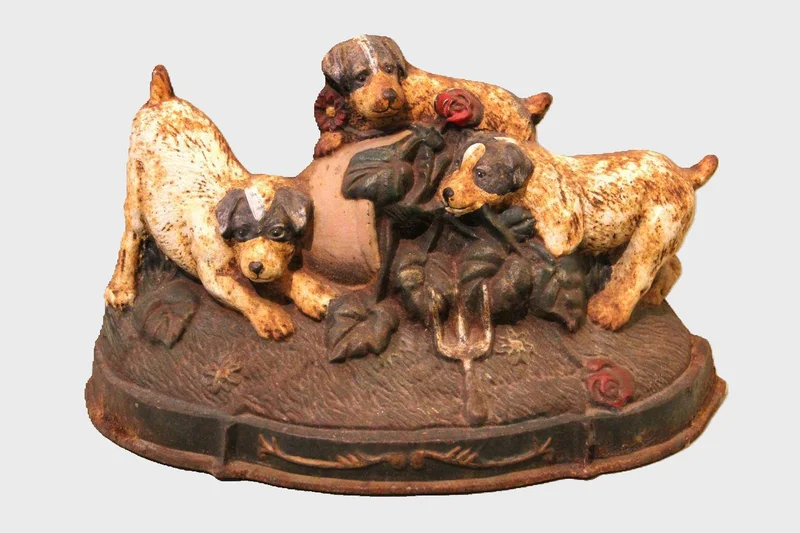 Gietijzer deurstopper (2) - Diversen › Varia - €75.00 - 32cm lang, 18cm hoog
Vroege 20e eeuw