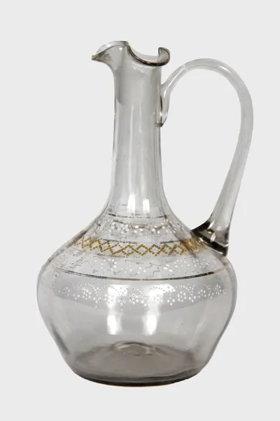 Glazen schenkkaraf met goudversiering