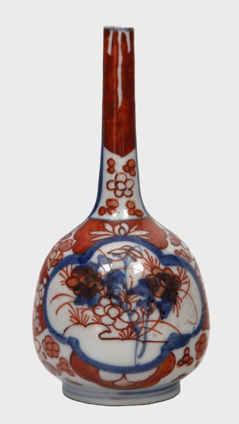 Imari steelvaas (1) - Porselein › Vazen - €65.00 - 19cm hoog, diameter 8cm
Vroege 20e eeuw