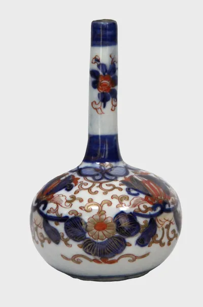 Imari steelvaasje (2)