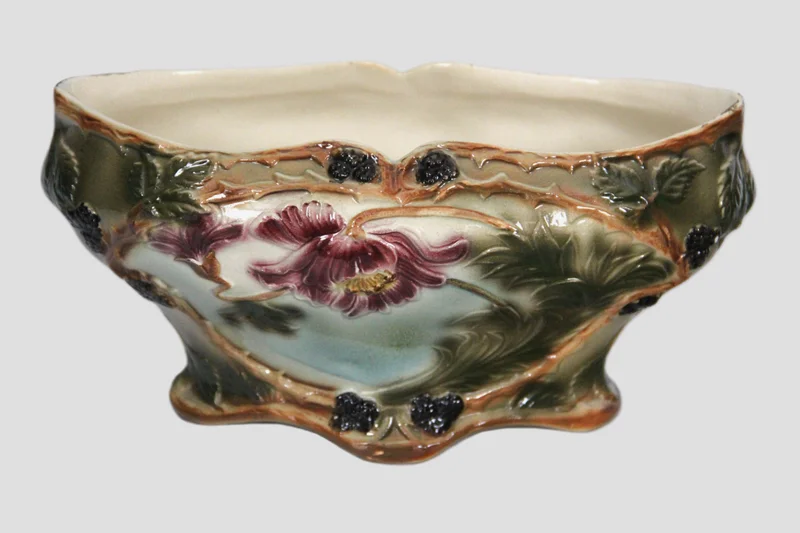 Jardinière - Porselein › cachepots - €70.00 - 30x14cm, 15cm hoog
Polychroom geglazuurd
Ca 1940-1960