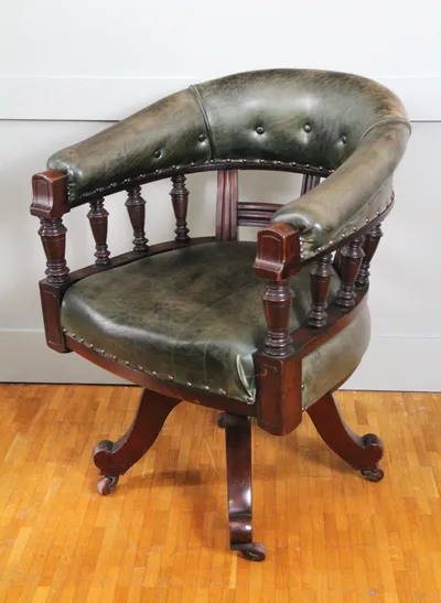 Laat victoriaanse bureaustoel