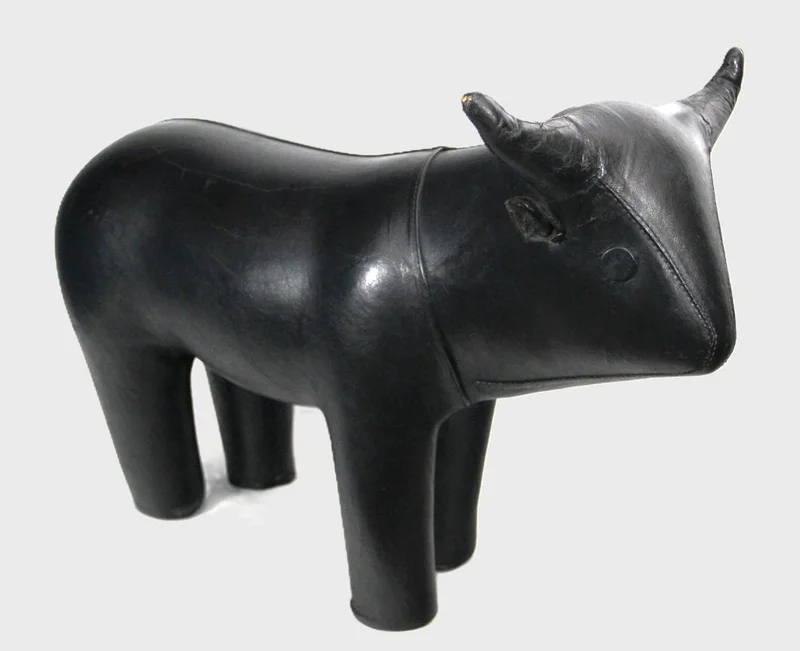 Leder voetbank - Diversen › Figuren - €295.00 - Vintage voetbank in leder
57cm lang, 40cm hoog
Ca 1970