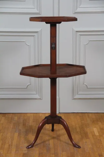 Mahonie bijzettafeltje