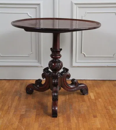 Victoriaanse bijzettafel 2