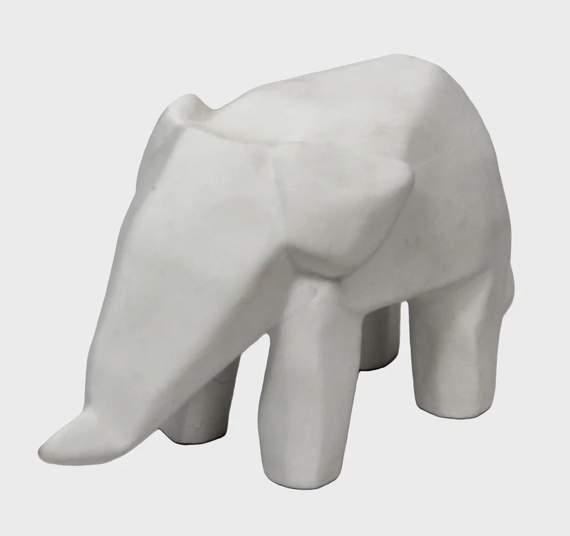 Neushoorn en olifant, biscuit - Diversen › Figuren - €50.00 - Biscuit figuren van een olifant en een neushoorn.
23cm lang, 13cm hoog.
Vintage, ca 1960

Apart te koop; prijs per stuk