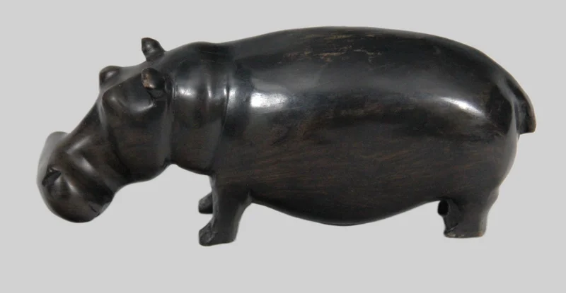 Nijlpaard - Diversen › Figuren - €45.00 - Nijlpaard gesneden in palissanderhout
20cm lang, 8cm hoog