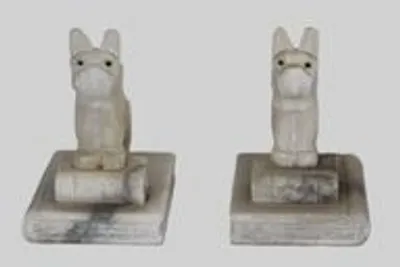 Paar boekensteunen in albast thumbnail 2