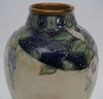 Paar Royal Doulton vaasjes thumbnail 6