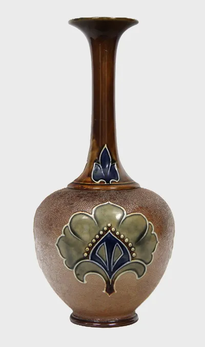 Paar Royal Doulton vazen (1)