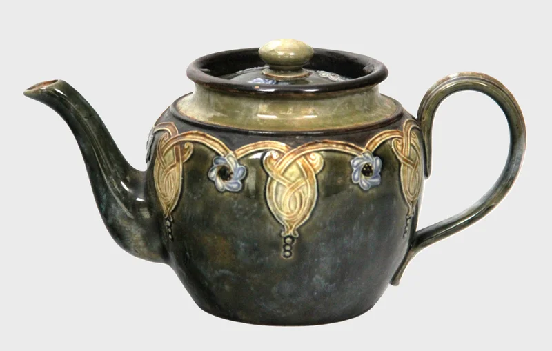 Royal Doulton Theepot (2) - Porselein › Serviesgoed - €65.00 - Gemerkt Royal Doulton (Engeland)
1922-1956
12cm hoog