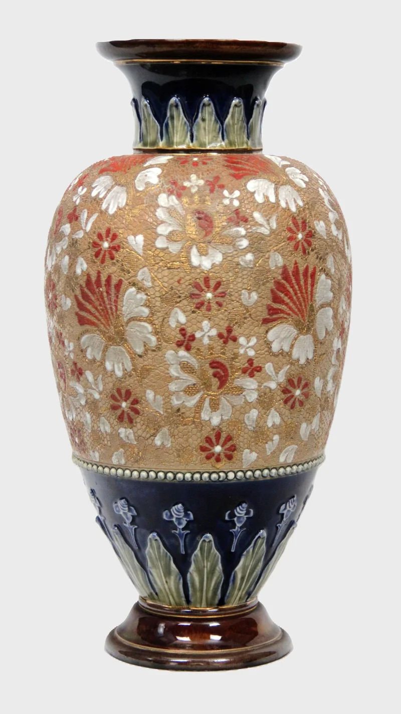 Royal Doulton vaas (5) - Porselein › Vazen - €225.00 - Gemerkt Royal Doulton
Datummerk 1891-1956
32cm hoog