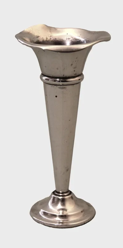 Verzilverde tulpvaas (3)