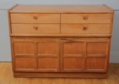 Vintage buffetmeubel thumbnail 1