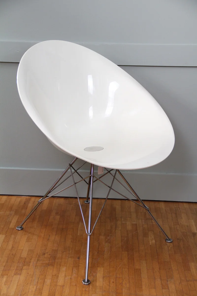 Vintage stoel - Meubel › Zitmeubels - Egg Chair  Ero S Kartell
81cm hoog, 61cm breed, 50cm diep
1960-1970