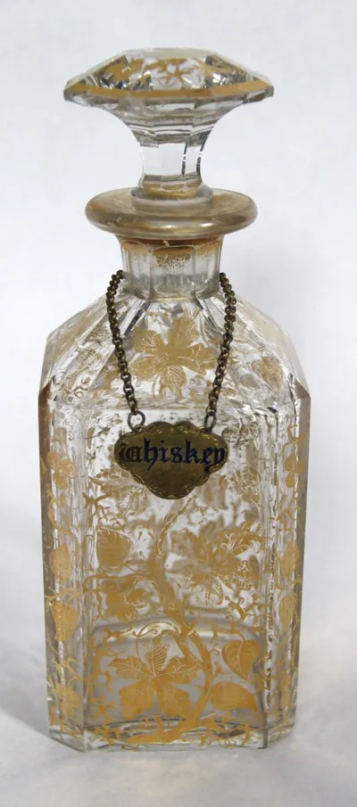 Whiskeykaraf met verguld decor